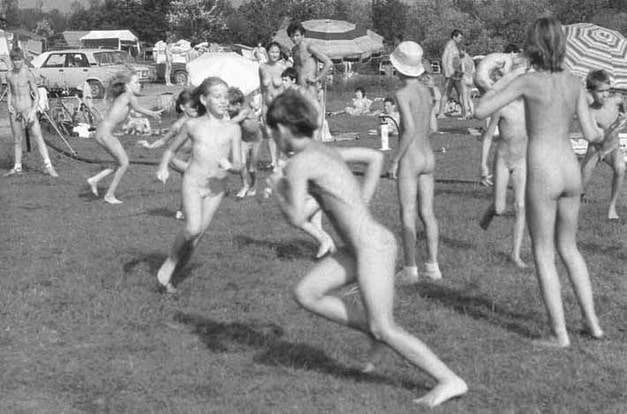 Retro naturism video - nudism culture of the last century [Naturism Archiv]