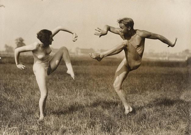 Dance school of young girls nudists video [Naturism Archiv]