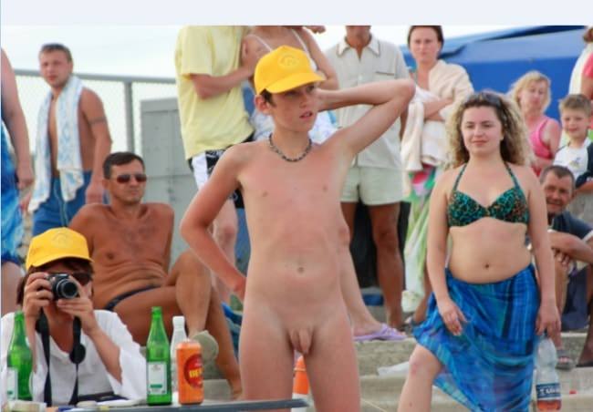 Nudists new images from the sea download [Naturism Archiv]