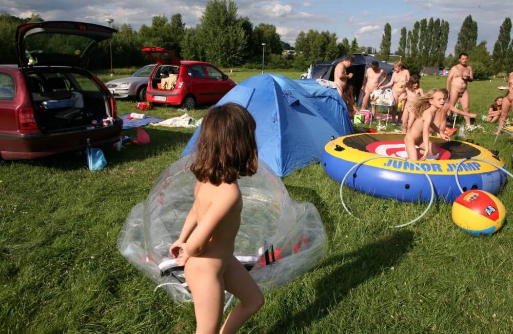 FKK Camp Day Two big gallery - Nature provides inspiration and energy for the lives of naturists