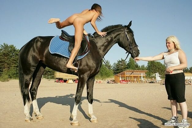 Ride on horseback - The Theory and Practice of Naturism