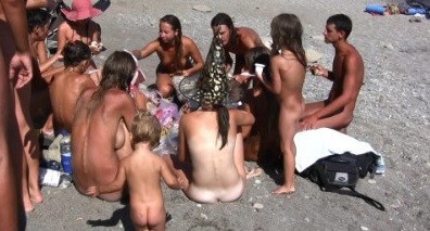 The vast oceanfront 1 Full HD video - Nudity in naturism is a way to experience freedom and harmony