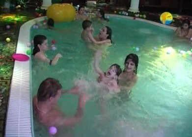 Naturist Freedom: Castle Fantasia - Nudism helps us accept ourselves and others