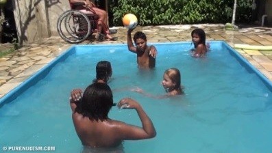Oceanic Backyard Noon # 1 Full HD - Nudism and naturism are a path to self-acceptance