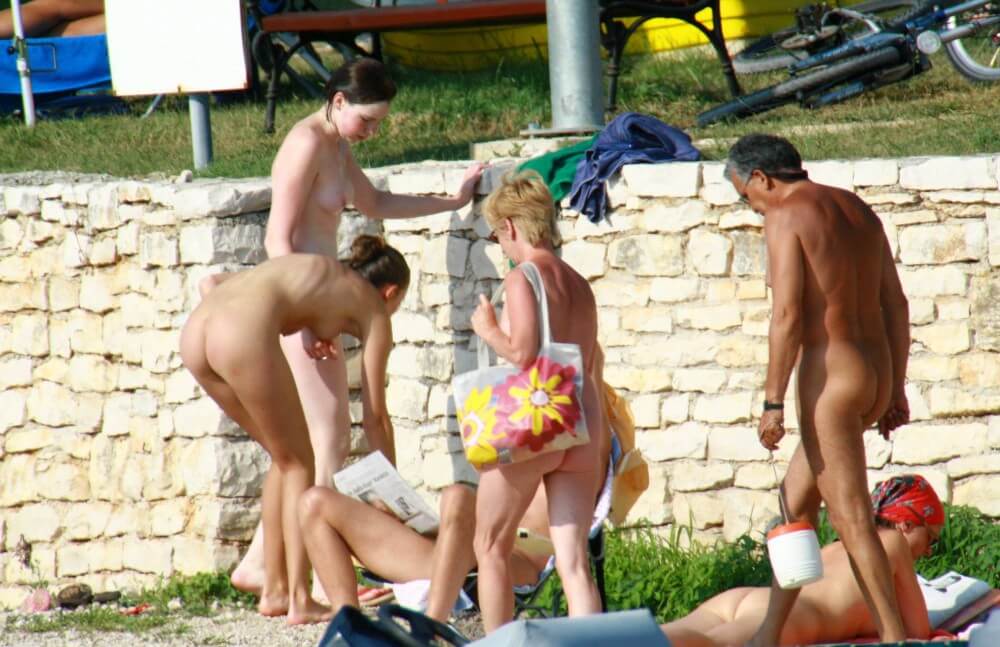 Nude Duet Girls Rail Climb Photo Set - The desire to be closer to nature and without clothes