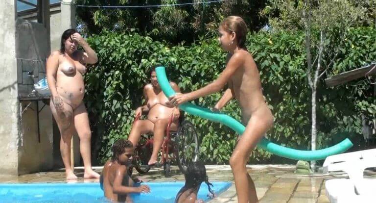 Oceanic Backyard Noon # 1 Full HD - Visiting the Beach Without Clothes