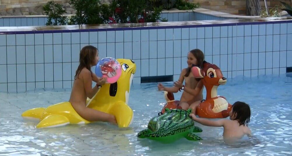 Aqua Extravaganza 1 Full HD - Belief in oneself and ones own strengths are important qualities for practitioners of naturism and nudism