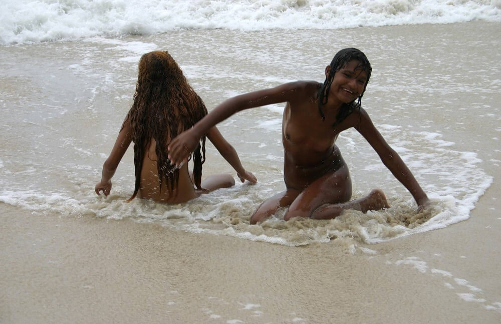 Brazilian Sand Playground pics - A basic understanding of naturism is necessary