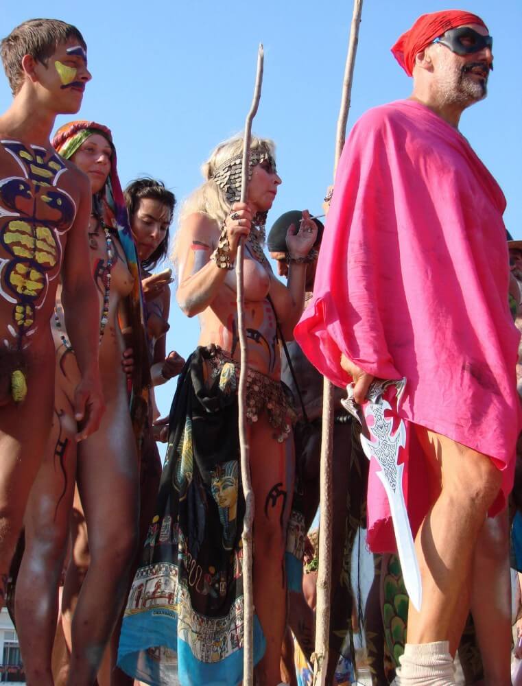 Neptune Day Mountain Top pics - In ancient times, sports were practiced in the nude
