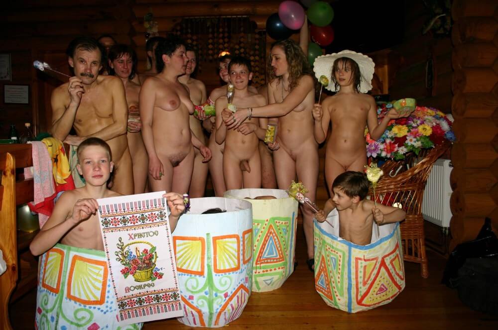 Easter Group Memories pics - Living in harmony with nature is a defining characteristic of the naturist and nudist community