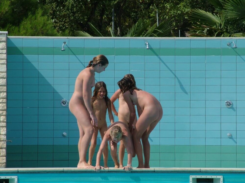 FKK Outdoor Children Pool pics - Nudism teaches you to appreciate the present