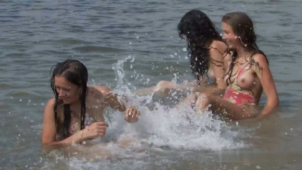 Body Art At Nudist Beach - The practice of nudism helps overcome insecurities and overcome fears