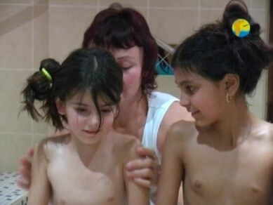 Naturist Freedom: Girls In Sauna upd - Nudity helps overcome insecurities and fears