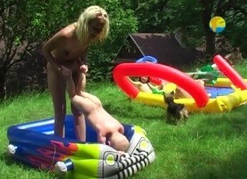 Naturist Freedom: Not only Skipping Ropes - The practice of nudism helps overcome insecurities and overcome fears