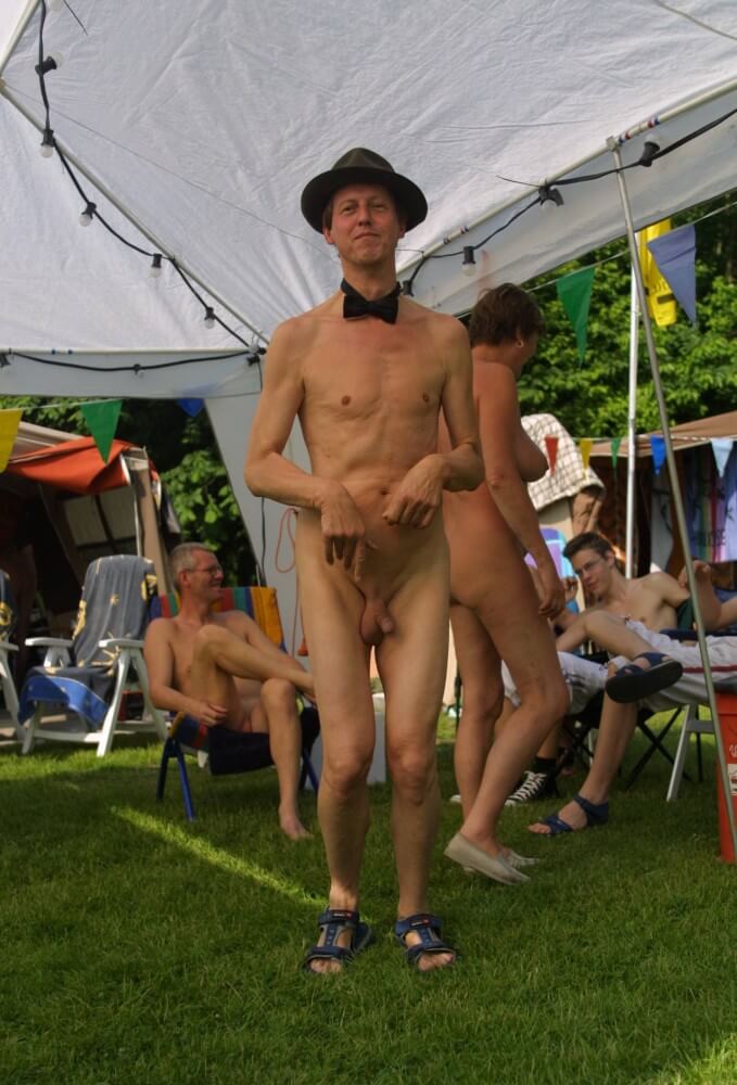 Holland Show and Relaxation - People who participate in nude recreation seek psychological comfort