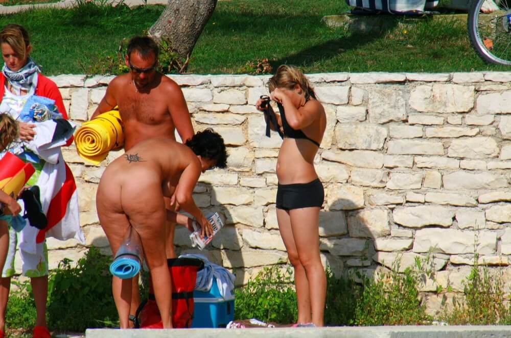Ula FKK Sisters Day photo gallery - The true flourishing of a culture of naturalness