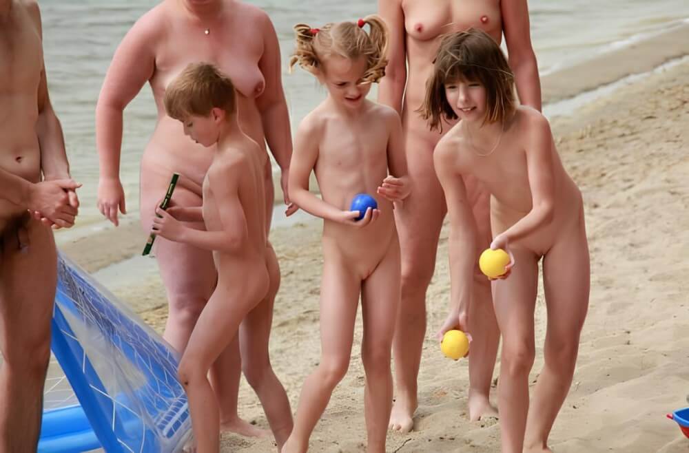 Lezero family games big gallery - Openness to the world and new ideas is a defining trait of naturists and nudists