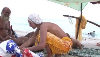 Enature - Back to the bare beach Full HD - Striving for tolerance and respect is the code of conduct among nudists
