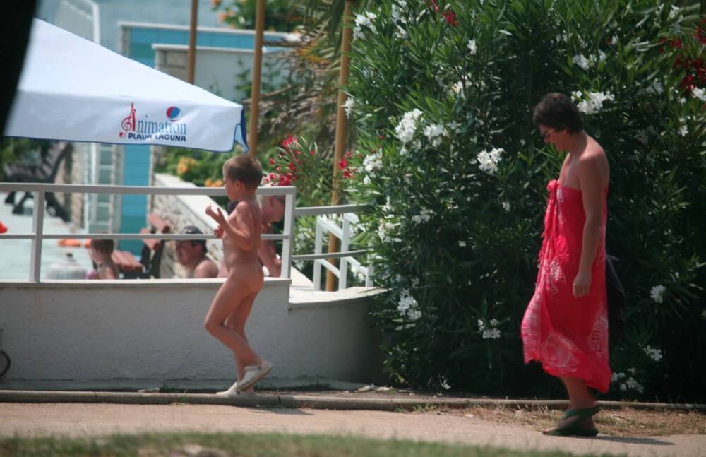 Naturist Pool Walkaround pics - Nudism promotes personal freedom