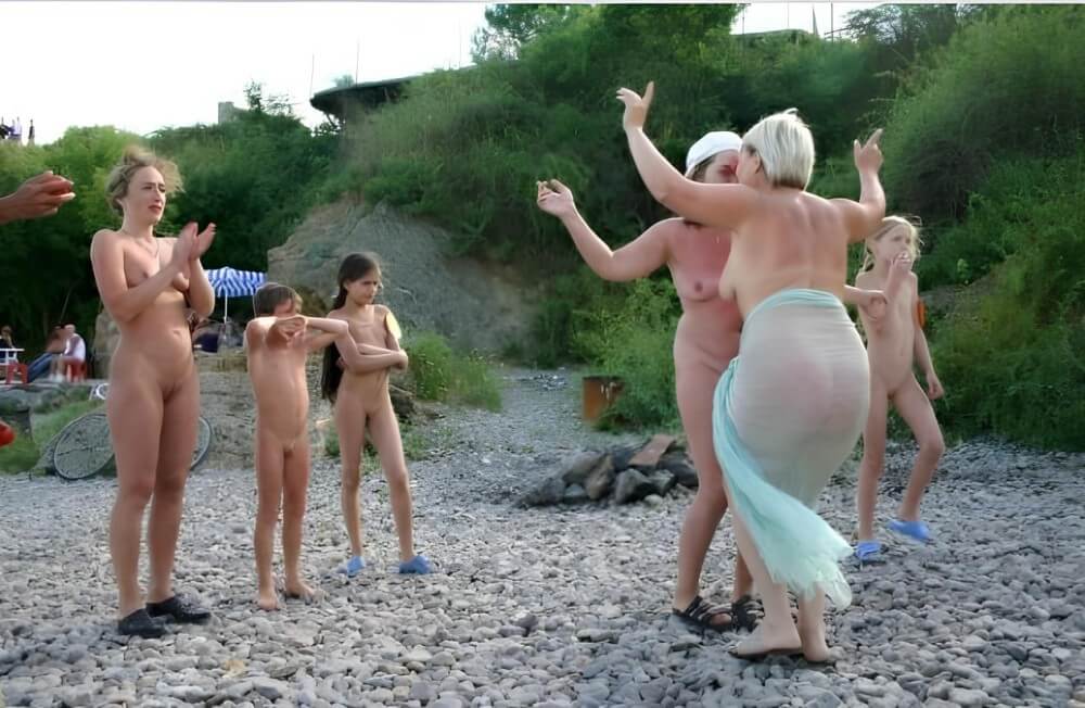 Dances on a beach pics - Ideological naturists: exclusive materials