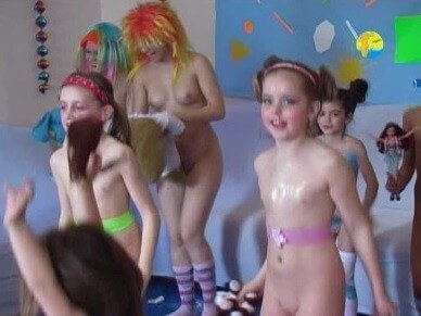 Naturism Freedom: Disco - Connoisseurs of naturism choose nature