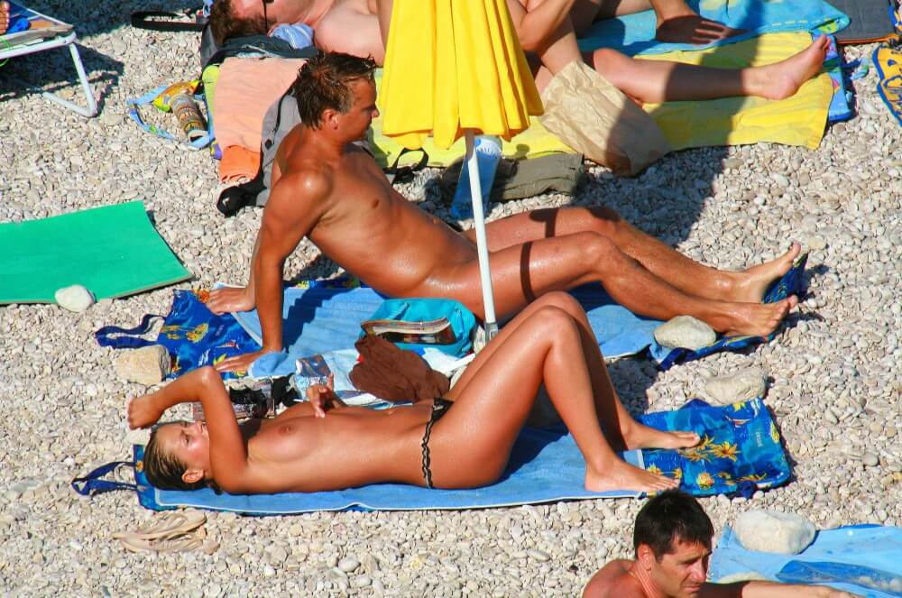 Ula FKK Bikini Couples Day pics - Nudism is freedom without limits