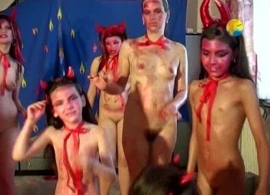 Naturist Freedom: Bu Bu Bu - In nudism, people are equal to one another