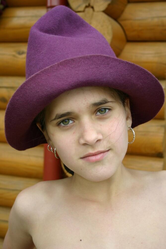 Cabin Reflections nudism pics - Poor naked people and rich naked people in one place