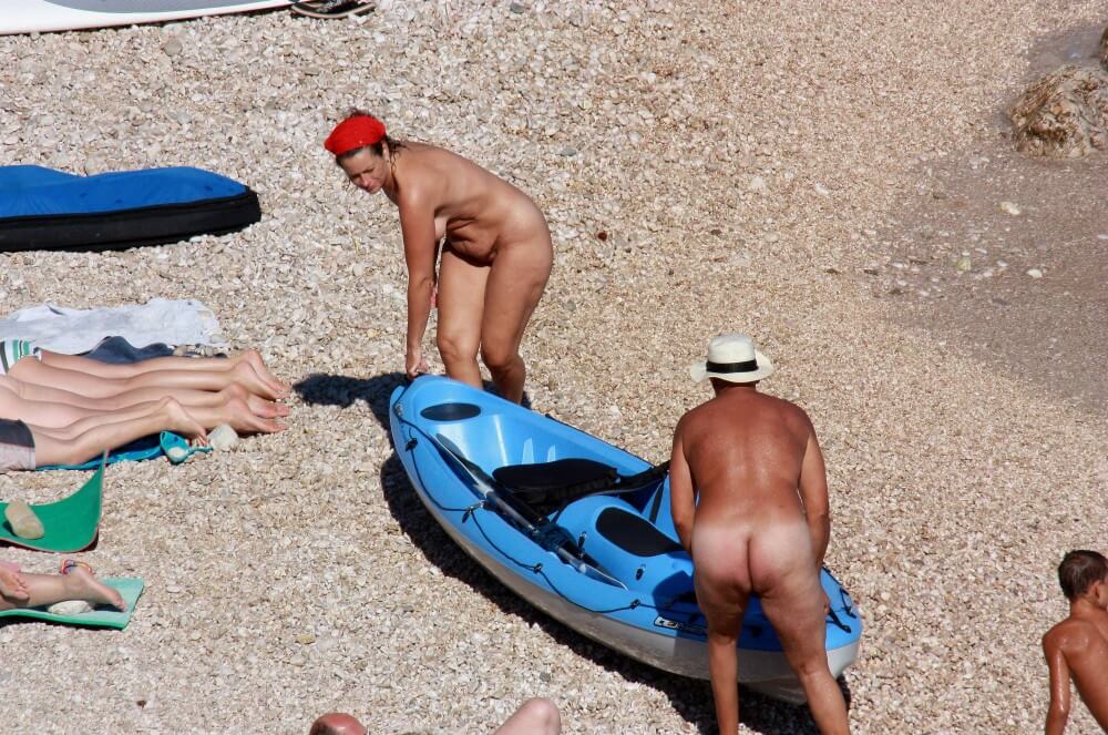 Get In Waters for Boating pics - Nudism and natural harmony