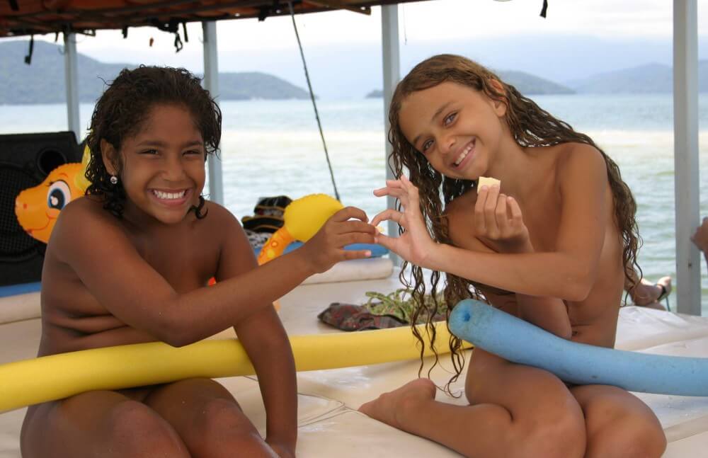 Brazilian Boating Girlfriend pics - Nudism brings joy and pleasure