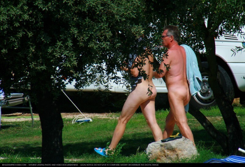 A Quick Swim In The Lake-Avilia Big gallery - Nature serves as the bodys natural clothing