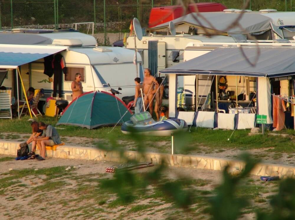 FKK Outdoor Shoreline pics - True nudism began here