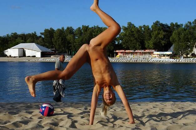 Enature presents - Accepting oneself fully is the foundation of naturism and nudism