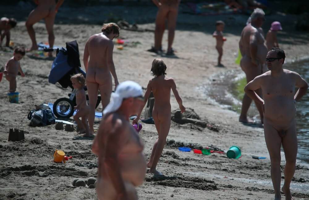 Jr Coastal Beach Paradise pics - Naturism as the meaning of life