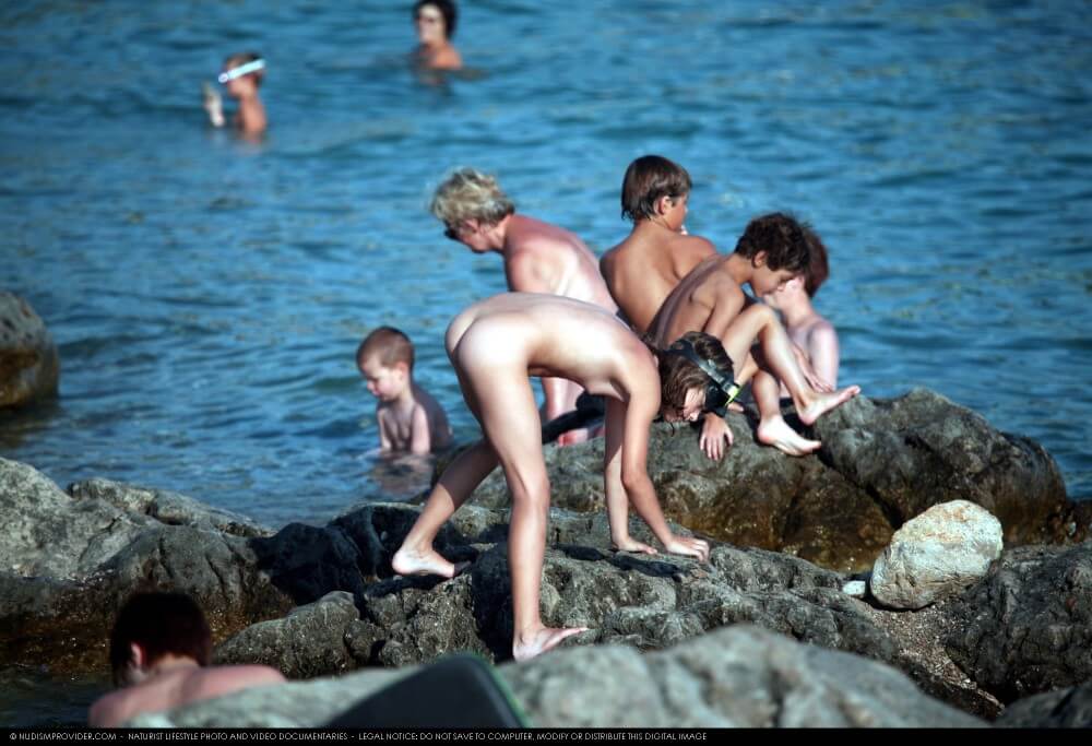 Summer day on the Black Sea photos - The Impact of Naturism on Physical and Psycho-Emotional Health
