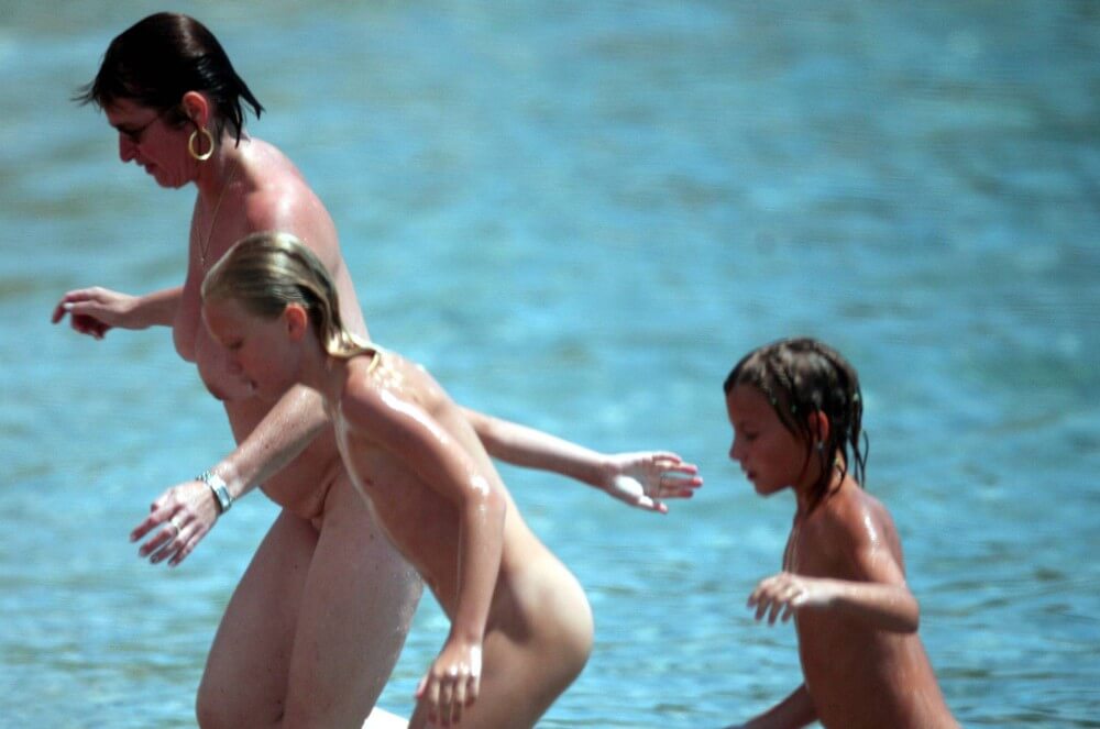 Running From the Waters pics - Nudism and naturism as a philosophy of life are deeply rooted in respect